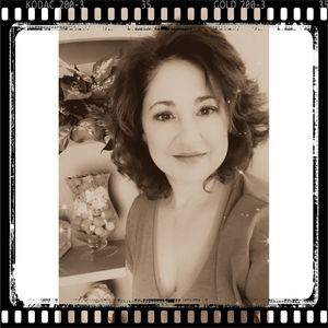 Meet your Posher, Dina